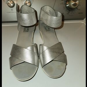 Naturalizer Silver Sandals with Crisscross Straps and Ankle Strap